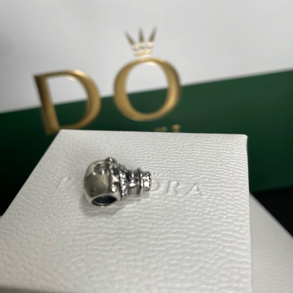 Pandora Snow ⛄️ Man CZ Charm RETIRED - Picture 6 of 8